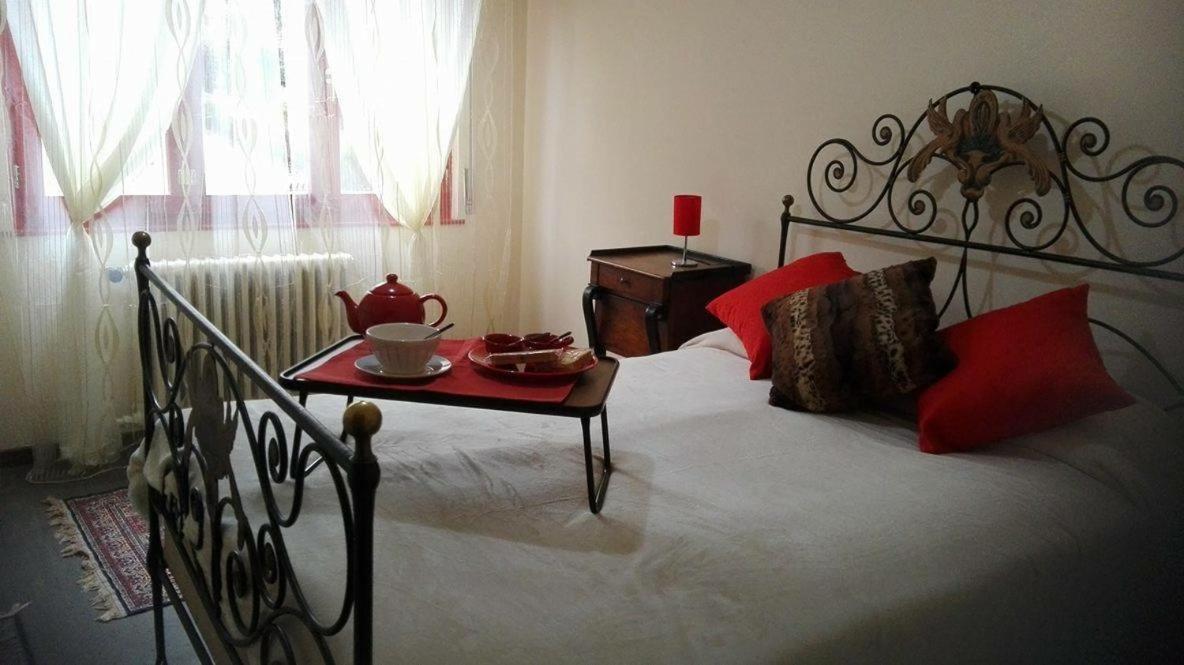 B&B Il Tempo Del Sogno Con Cani E Gatti Pet&Breakfast Baveno Exterior photo